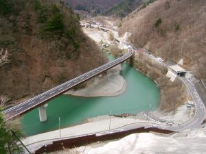 写真　うすゆき橋全景