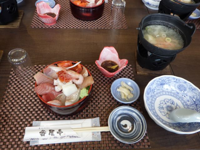 海鮮丼定食