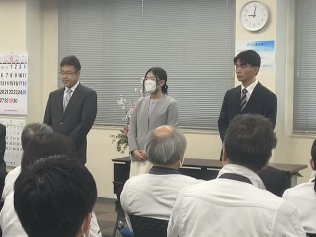 入社式の様子(新入社員紹介)