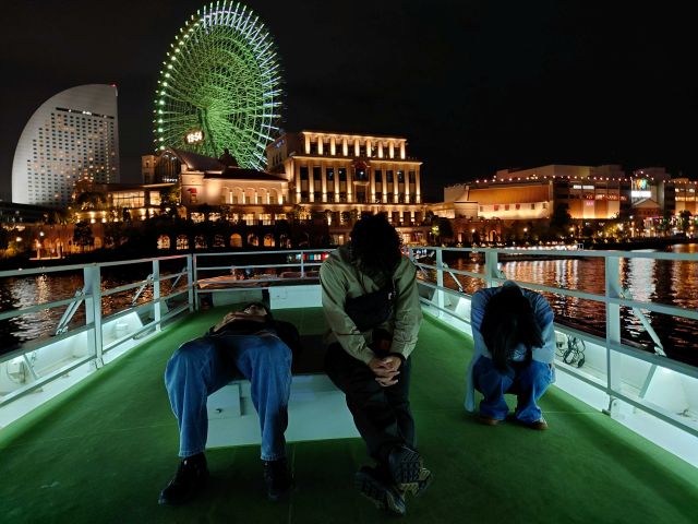 複数名のグロッキー者
辛いときでも一緒に苦しんでくれる先輩のいる、とても温かい会社です